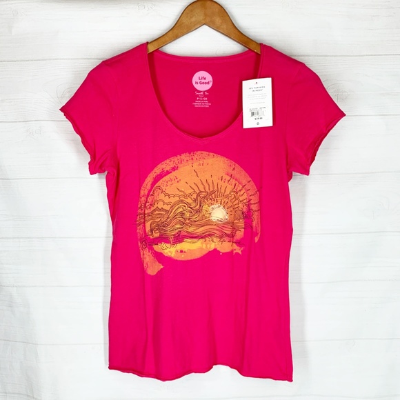 Life Is Good Tops - Life is Good Shirt S Knit Top Pickup Truck NEW